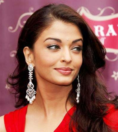  Dress on Aishwarya Rai Red Dress