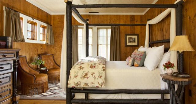 SPANISH BEDROOM Style