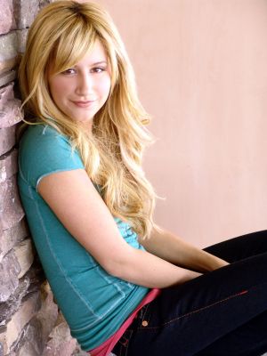 Ashley Michelle Tisdale Smile
