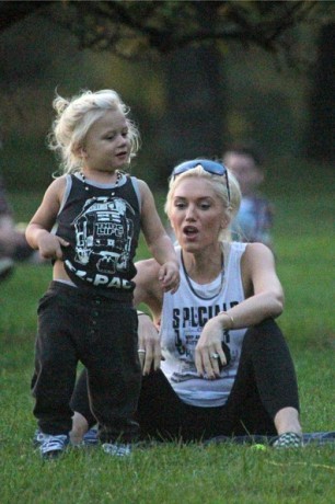 Gwen Stefani enjoyed the beautiful weather in London with her son Zuma