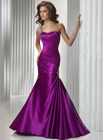 Evening dresses with sleeves