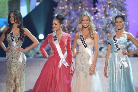 Miss Brazil, Gabriela Markus (L); Miss USA, Olivia Culpo (2nd-L); Miss Australia, Renae Ayris (2nd-R); and Miss Philippines, Janine Tugonon (R) stand on stage during the 2012 Miss Universe Pageant