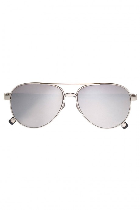Chic Sunglasses Trends To Favorite Celebs