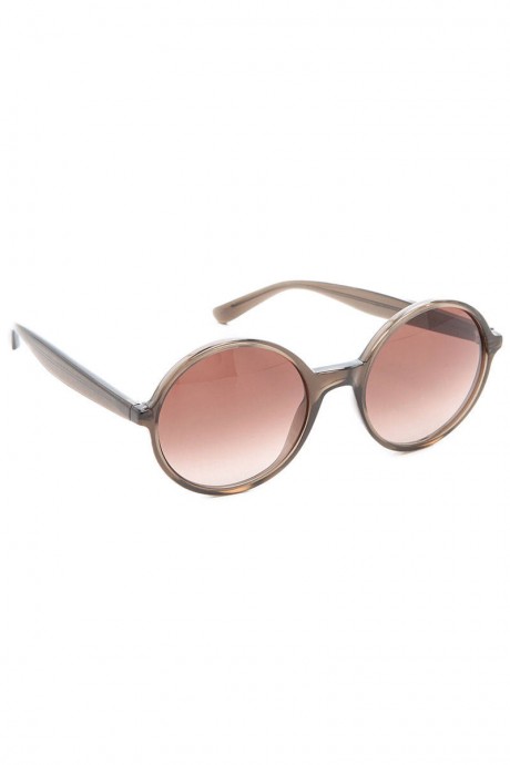 Chic Sunglasses Trends To Favorite Celebs