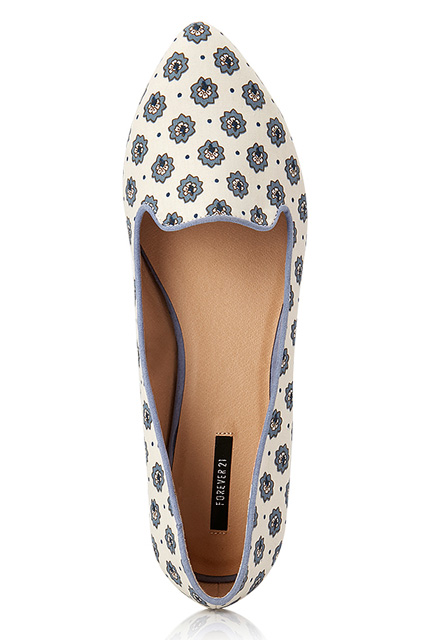 Why You Should Open Your Mind To Closed-Toe Shoes In Summer